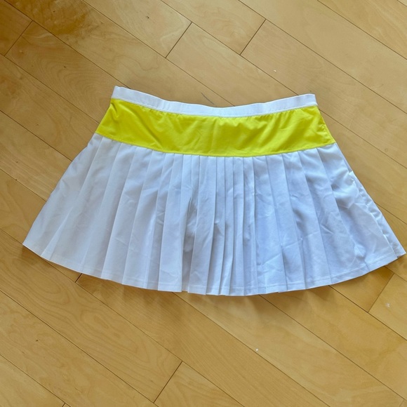 Early 00s Nike Tennis Skirt - Picture 2 of 3